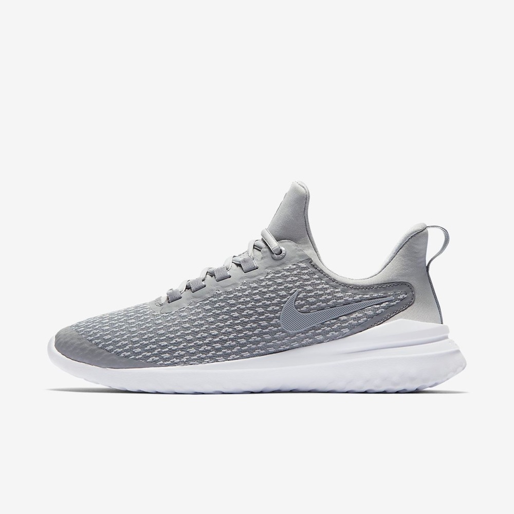Boy's Nike Renew Arrival Running Shoes (Size 7)